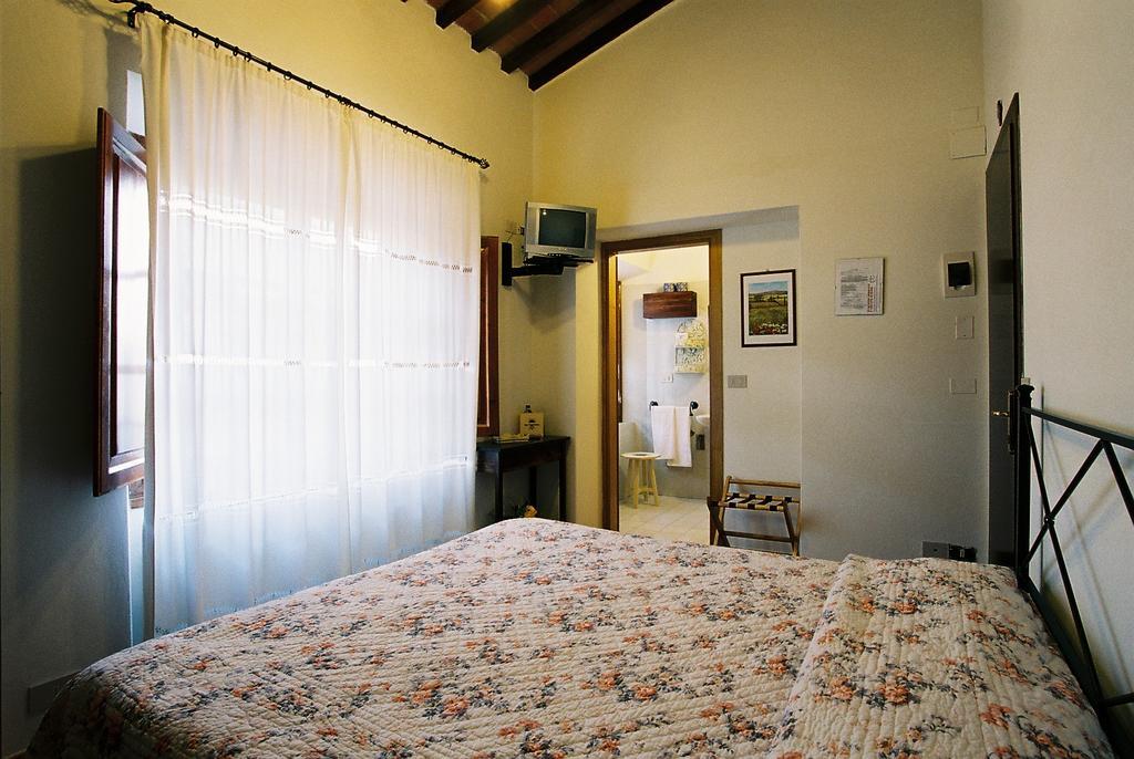 Camere Zimmer Rooms San Francesco Buti Luaran gambar